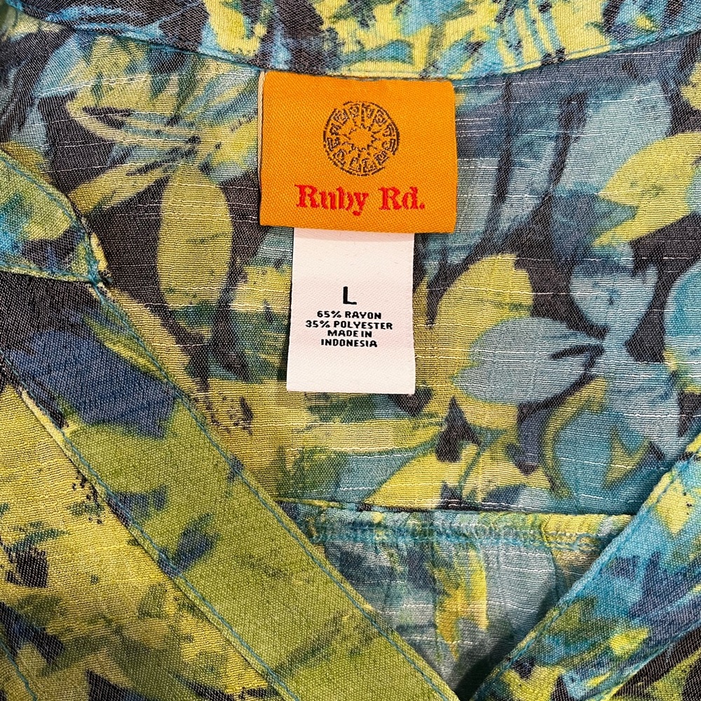 Ruby Rd. Women’s Button Down Pleaded Blouse In Bl… - image 5